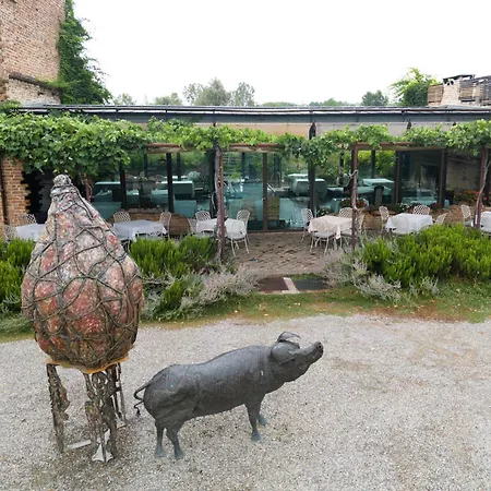 Antica Corte Pallavicina Relais Country house *