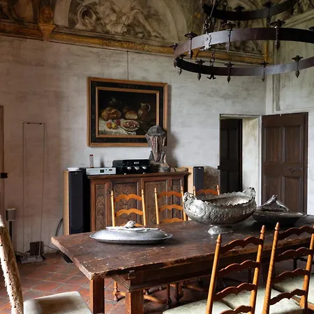 Antica Corte Pallavicina Relais Country house *