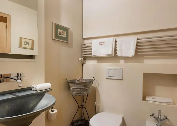 Antica Corte Pallavicina Relais *