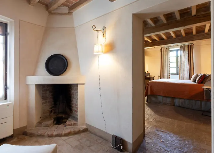 Antica Corte Pallavicina Relais Kır Evi